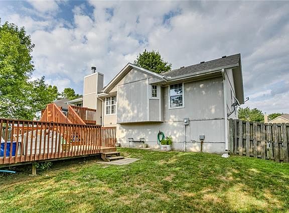 5th image of 106 Rock Creek Dr