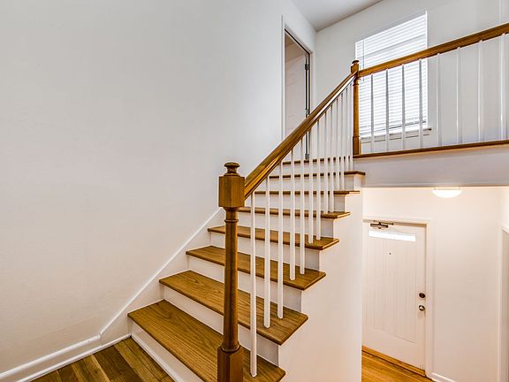4th image of 1551 W Agarita Ave APT 4