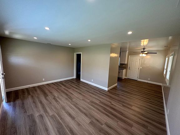 5th image of 5235 Acacia St