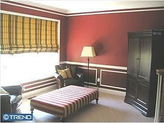 2nd image of 13 Brecknock Ct