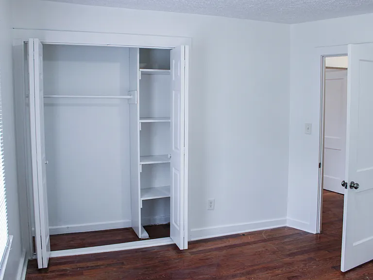 2155 Brown St SW — Photo 8