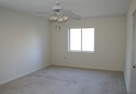 5th image of 1100 Salem St APT 39