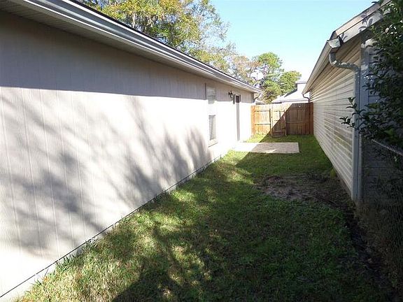 3rd image of 5054 N Knightsbridge Cir