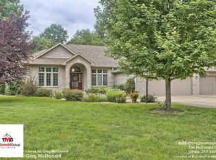 1503 Woodfield Dr, Mahomet, IL