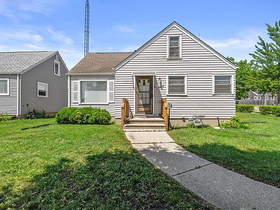 2nd image of 4604 32nd AVENUE