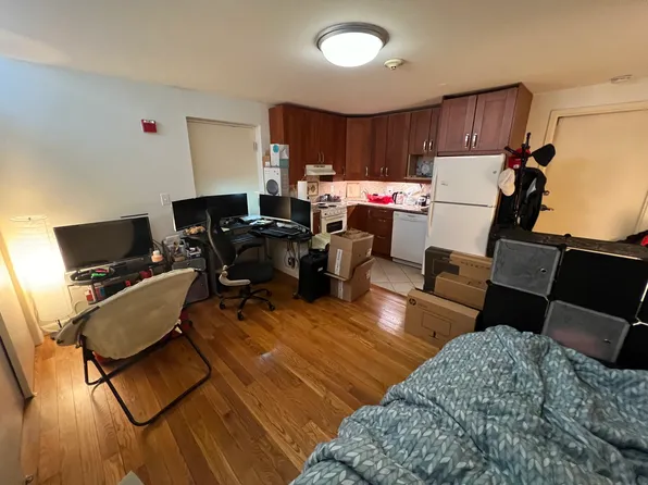 29 Peterborough St #A, Boston, MA 02215