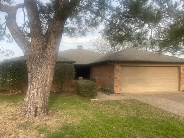 23 Doral Ct, Pantego, TX 76013