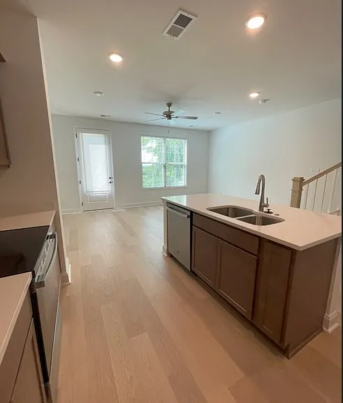 1825 Bennett Village Dr #69 — Photo 6