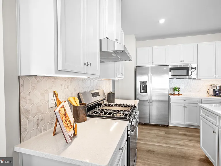 141 Dithridge Dr — Photo 49