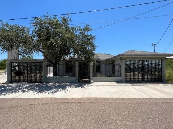 5402 Pharr Ln, Zapata, TX 78076
