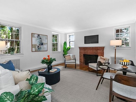 3rd image of 37 Commonwealth Ave #12