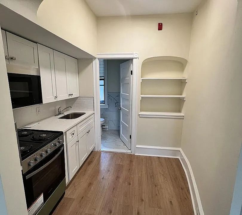 1st image of 1729 W Erie Ave APT 3
