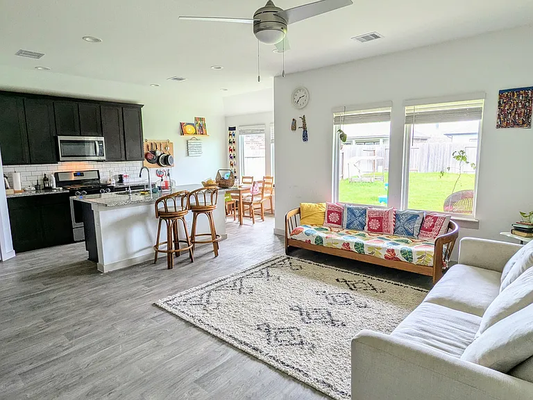 8211 Sugar Cane Ln — Photo 5