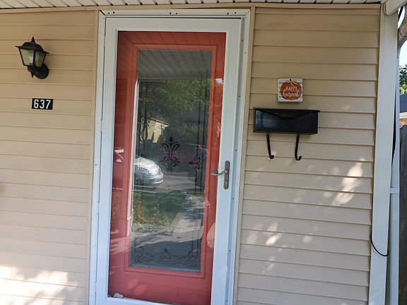 5th image of 637 Lynn St