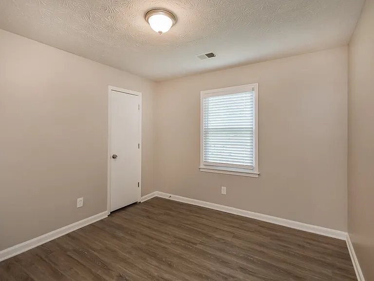 417 Willow Ct SE — Photo 13