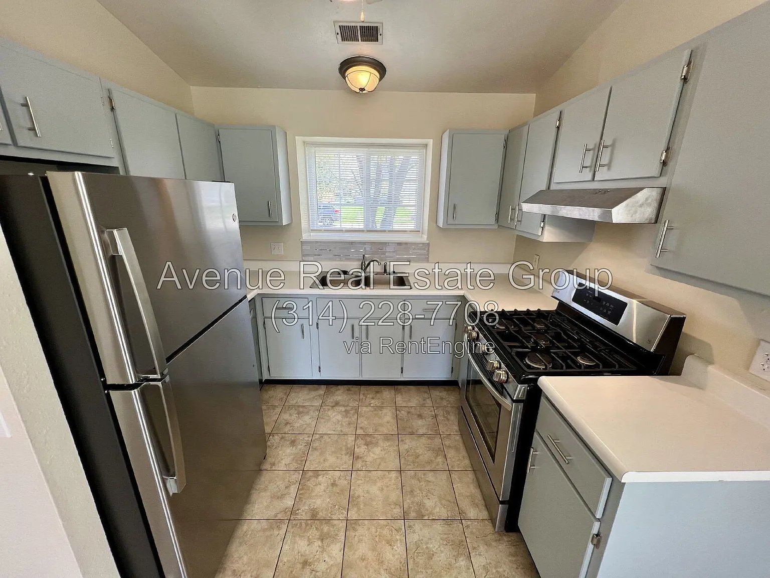 2 bed, 2.0 bath, 1008 sqft, $1,795 — Photo 4