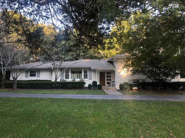 2004 Cromwell Dr, Nashville, TN 37215