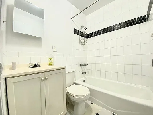 Rented by Union Square Property Management | media 19