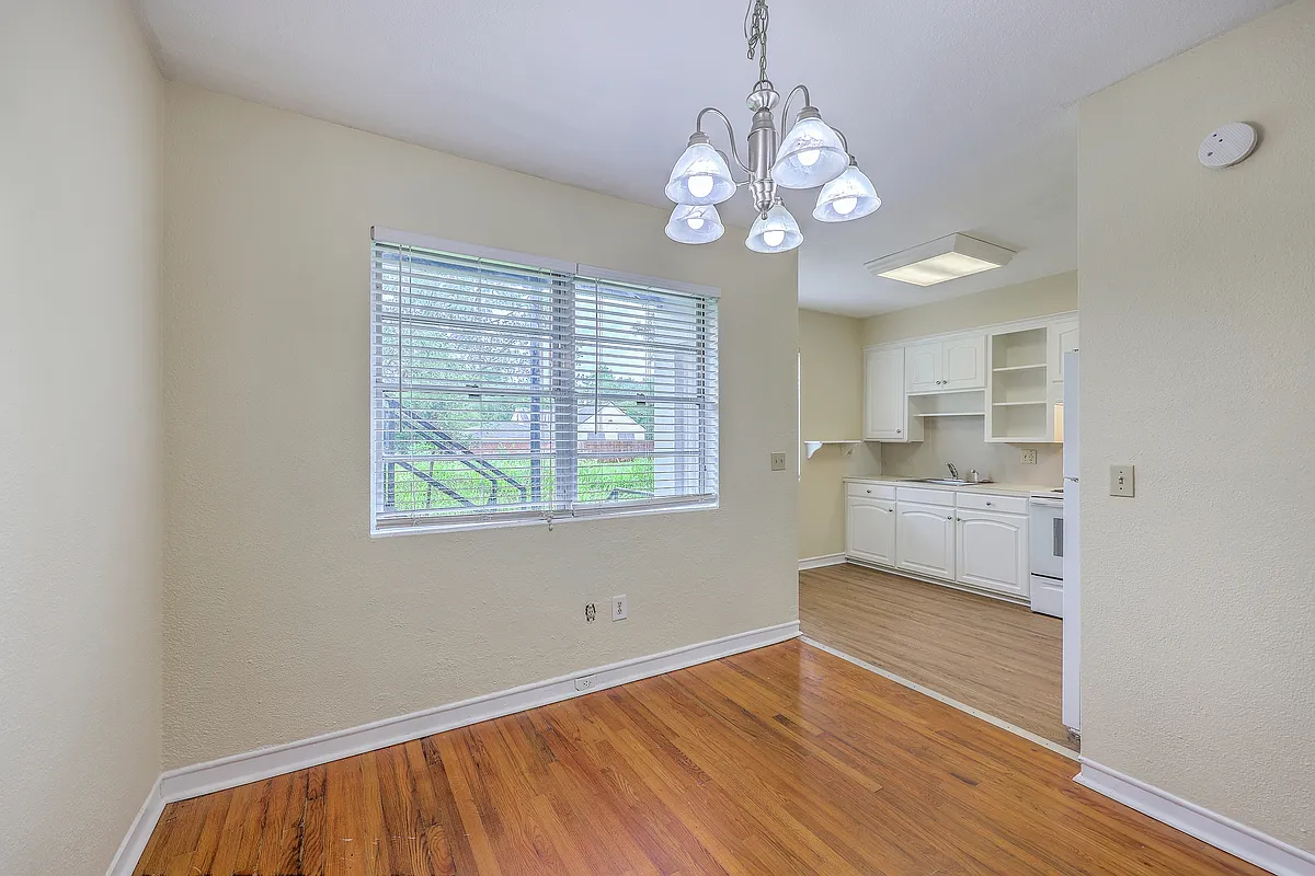 Building Photo - 652 Windermere Blvd #B