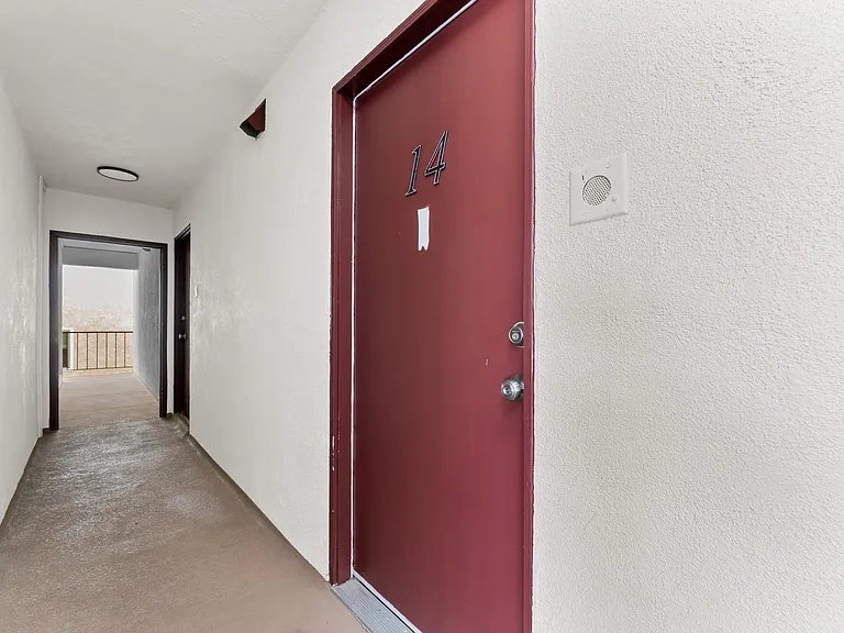 1615 Greenfield Ave — Photo 20