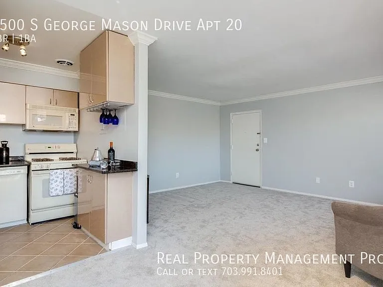 1500 S George Mason Dr #20 — Photo 9