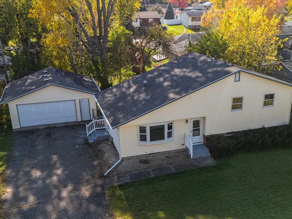 1339 19th St W, Hastings, MN 55033