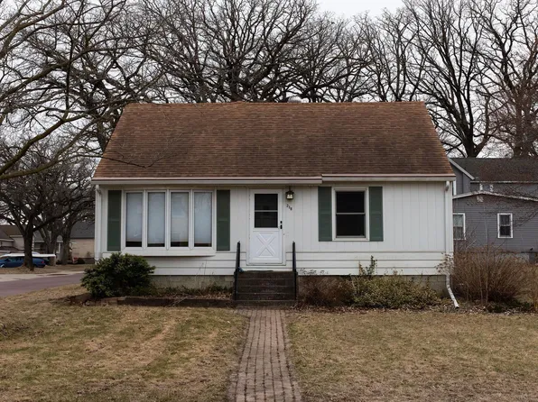 218 6th Ave NE, Waseca, MN 56093
