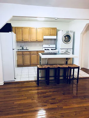 Rented by New Age Realty Group | media 11