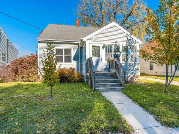 1169 Smith St, Green Bay, WI 54302