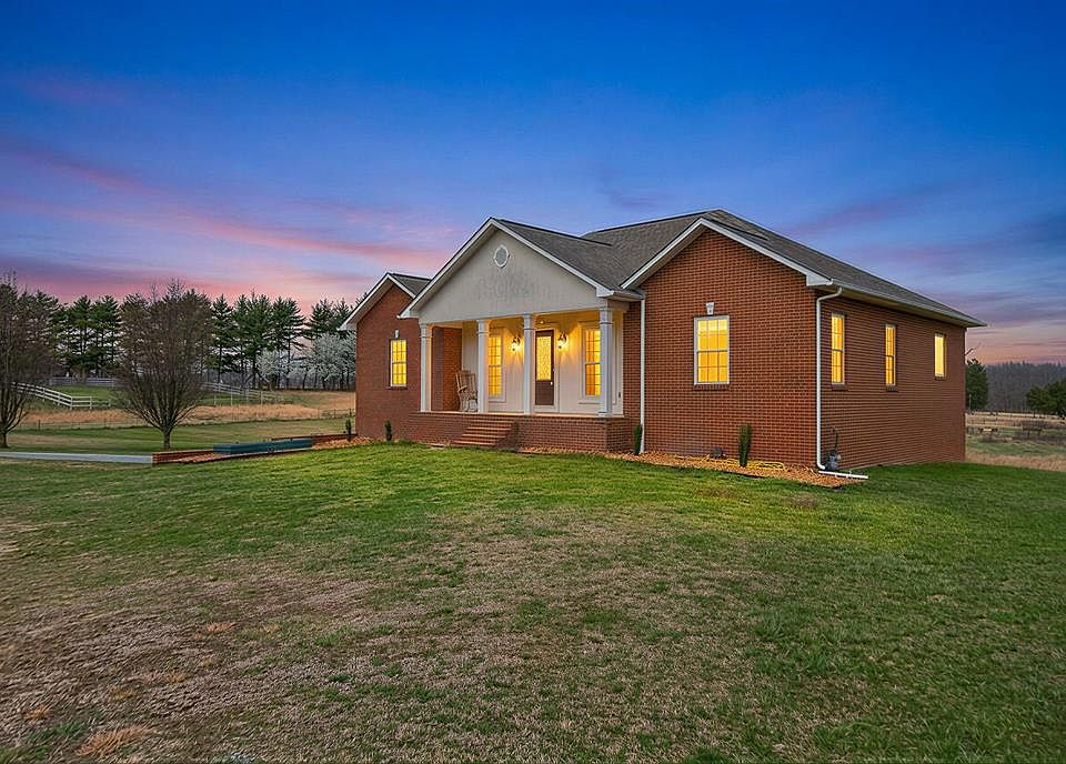 1st image of 4824 Skyview Dr