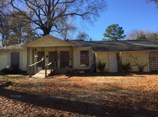 900 Guam St, Wake Village, TX 75501