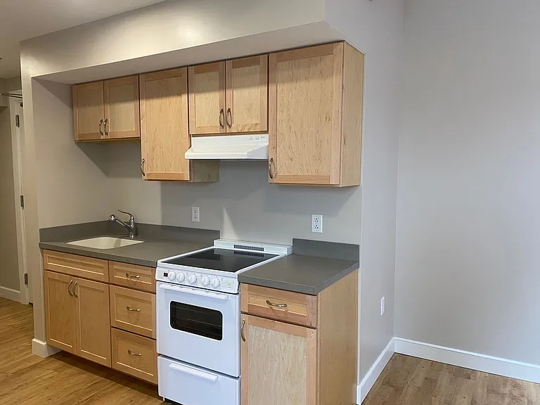 339 Main St #307 — Photo 3