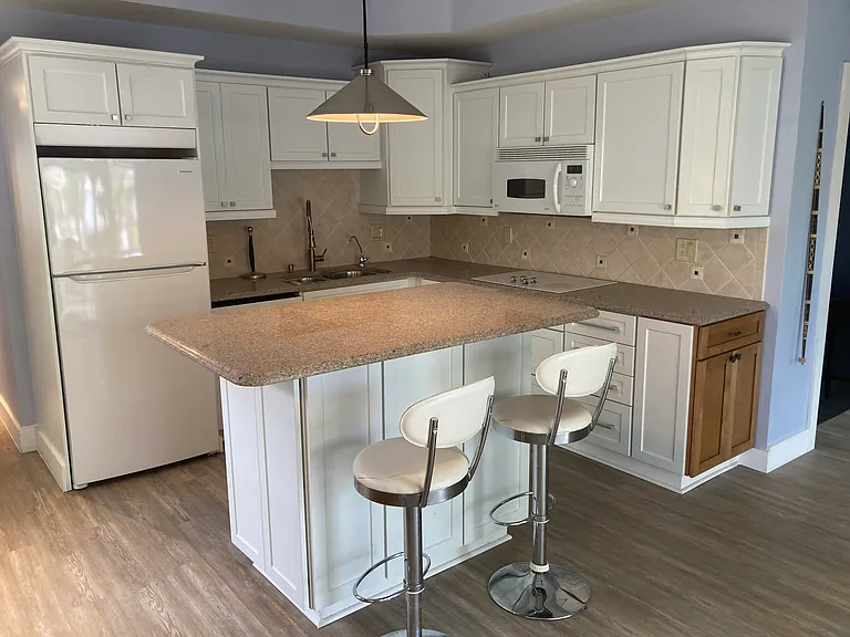 115 Harbor Ln — Photo 16