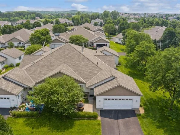 139 Bridgewater Trl, Hudson, WI 54016