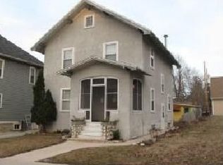 709 S Madison St, Green Bay, WI 54301