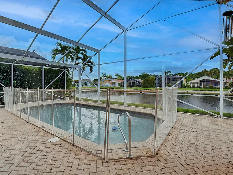 11182 Sea Grass Cir — Photo 19
