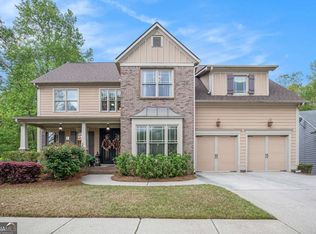 3907 Fellowship Dr, Buford, GA 30519