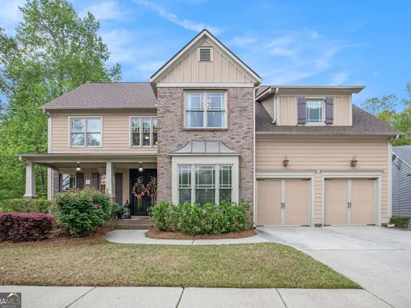 3907 Fellowship Dr, Buford, GA 30519