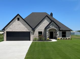 9481 Dripping Springs Rd, Denison, TX 75021