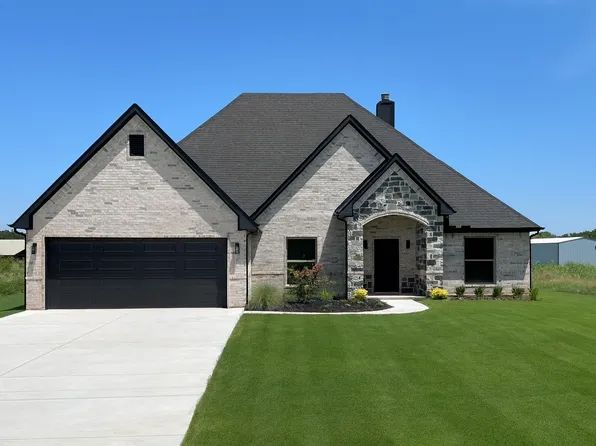 9481 Dripping Springs Rd, Denison, TX 75021