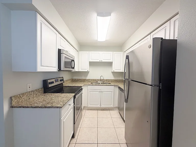 153 Old Englewood Rd — Photo 10