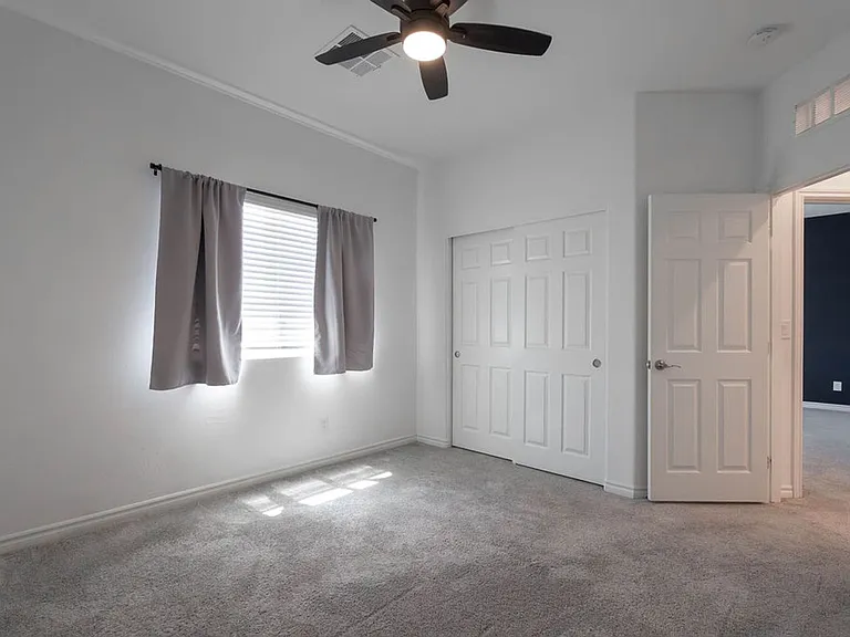 7126 Calvert Cliffs St — Photo 32