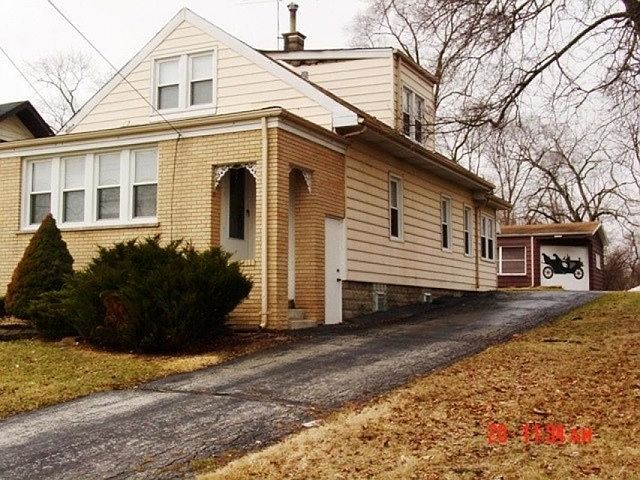 1st image of 15628 Lamon Ave