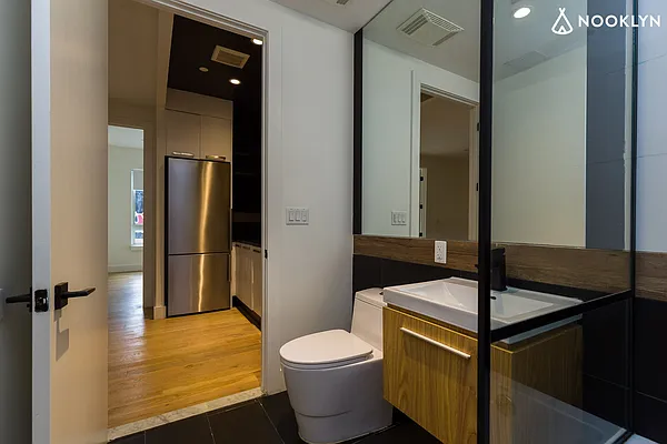 Rented by Nooklyn NYC LLC | media 121