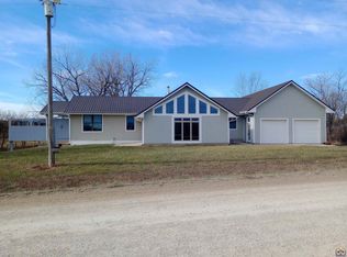 13869 S Rd, Mayetta, KS 66509