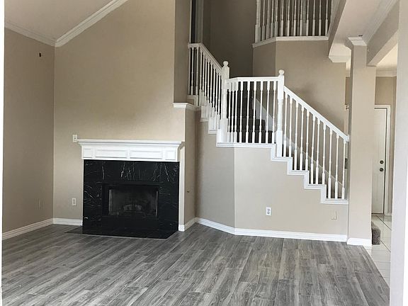 3rd image of 597 Continental Dr