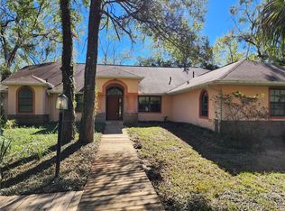 8739 N Barberry Way, Crystal River, FL 34428