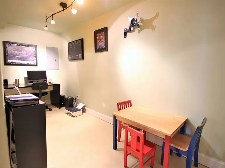 2531 Transom Pl — Photo 33