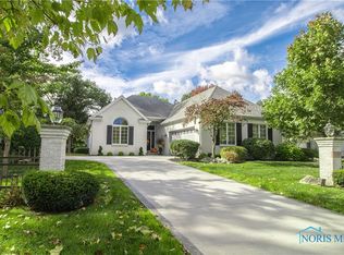 3230 Stone Wall Rd, Maumee, OH 43537