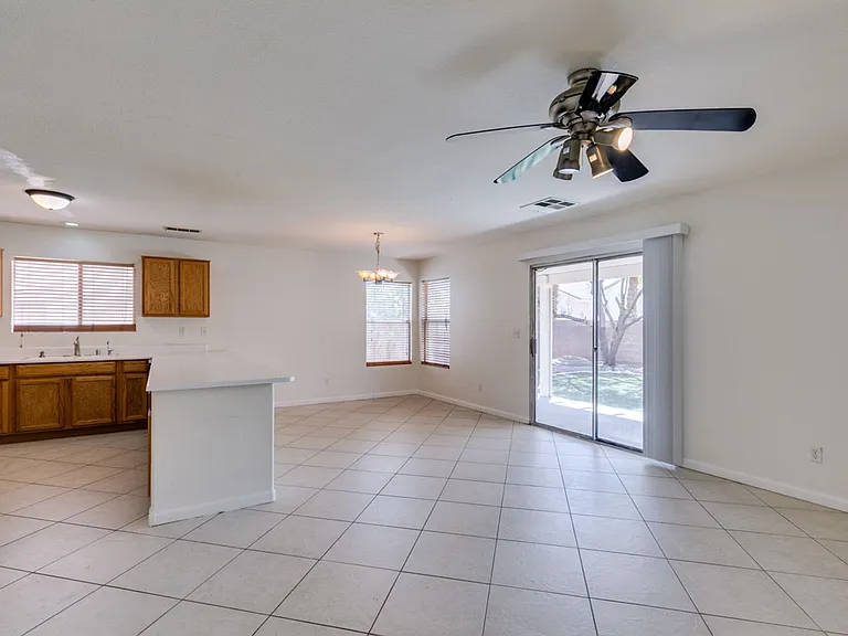 5025 Glittering Star Ct N — Photo 22